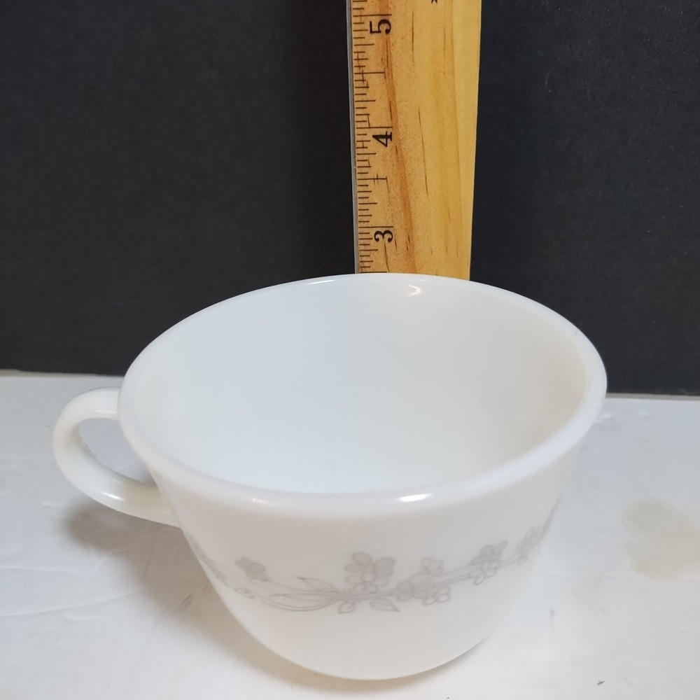 4‎ Vintage Corelle Corning Pyrex Gray Floral Ribbon Bouquet Coffee Mug Tea  4 - Picture 2 of 7